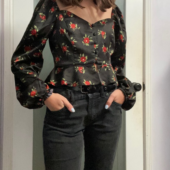 Satin crop top - Picture 3 of 4